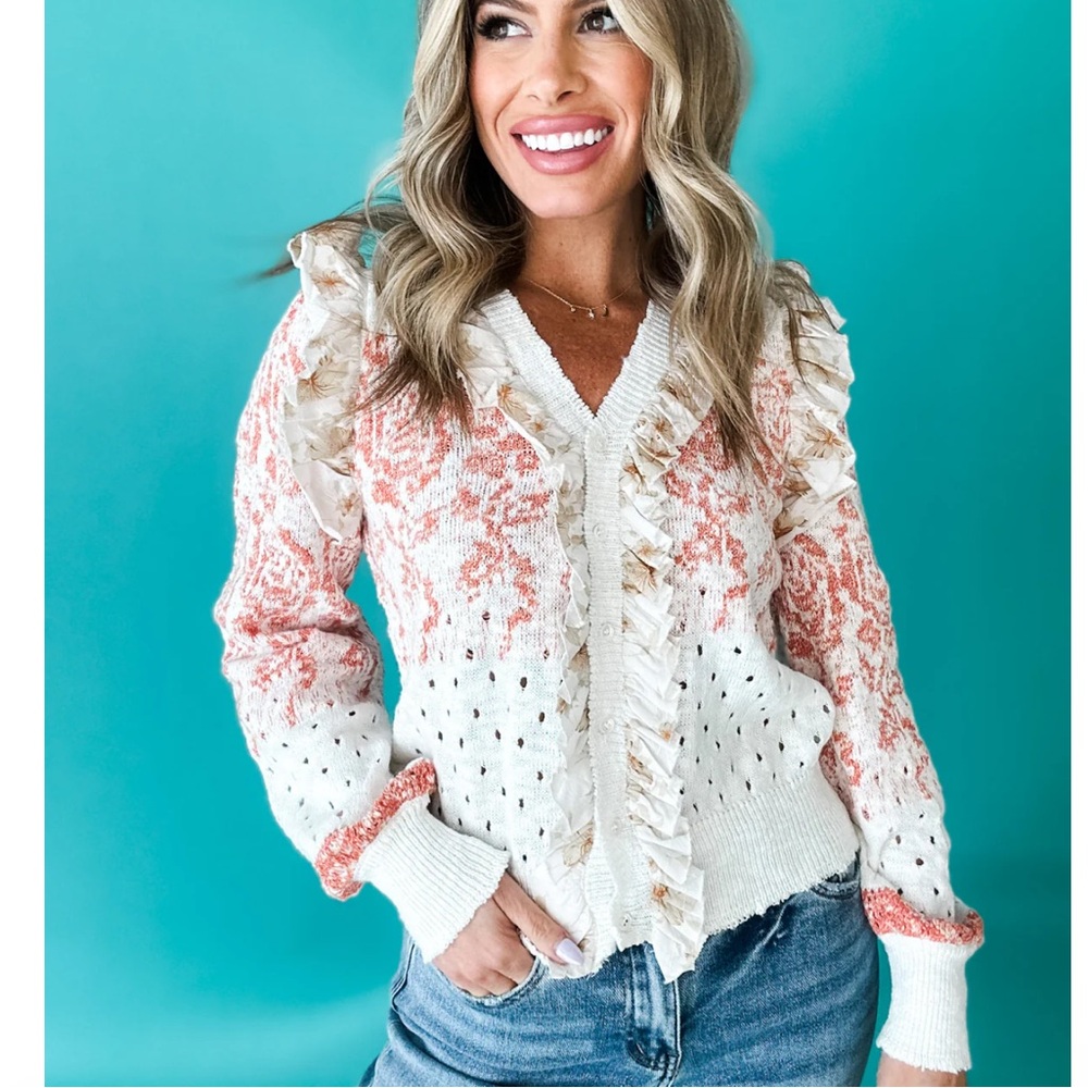 Ivory crochet knit ruffled trim floral flower boho bohemian sweater cardigan - Picture 6 of 15